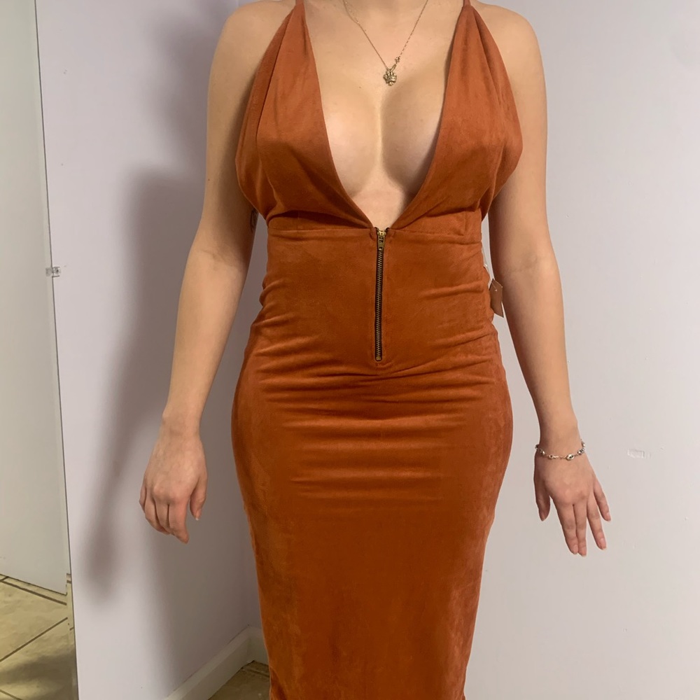 Polyester medium size orange rust cross back dress - Picture 3 of 4